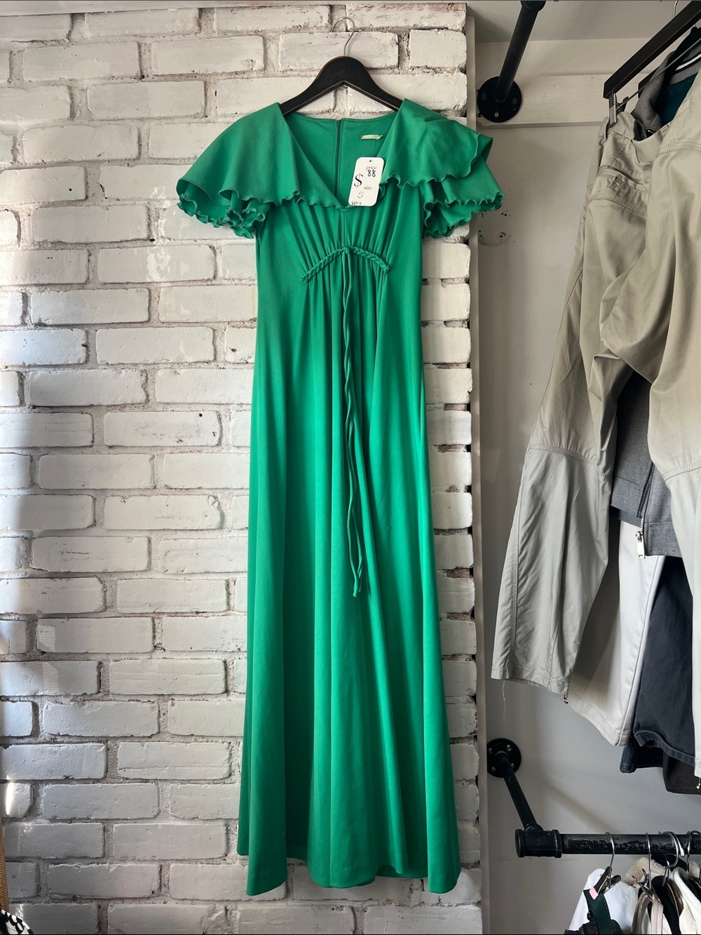 Vintage Emerald Green Ruffle-Sleeve Maxi Dress hand made dress - Picture 2 of 10